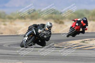 media/Nov-16-2025-Race Pace (Sun) [[8c5fa54630]]/Verified Riders/7-Turn 4 (1155am)/